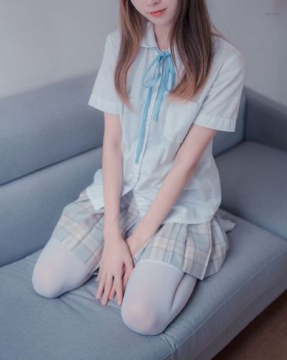 一部皇上吃宫女奶三级_国产剧电影免费在线